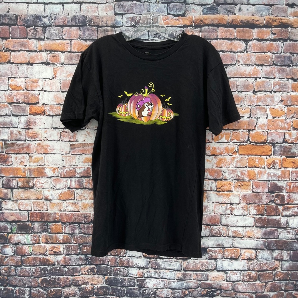 Buc-ees Halloween Graphic T-Shirt Mens Medium Black Haunt It Pumpkin Cotton Tee